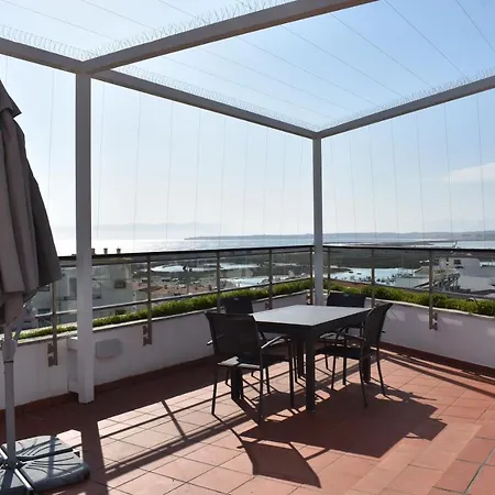 Apartment 4b Seeview 2 Minutes From Beach *